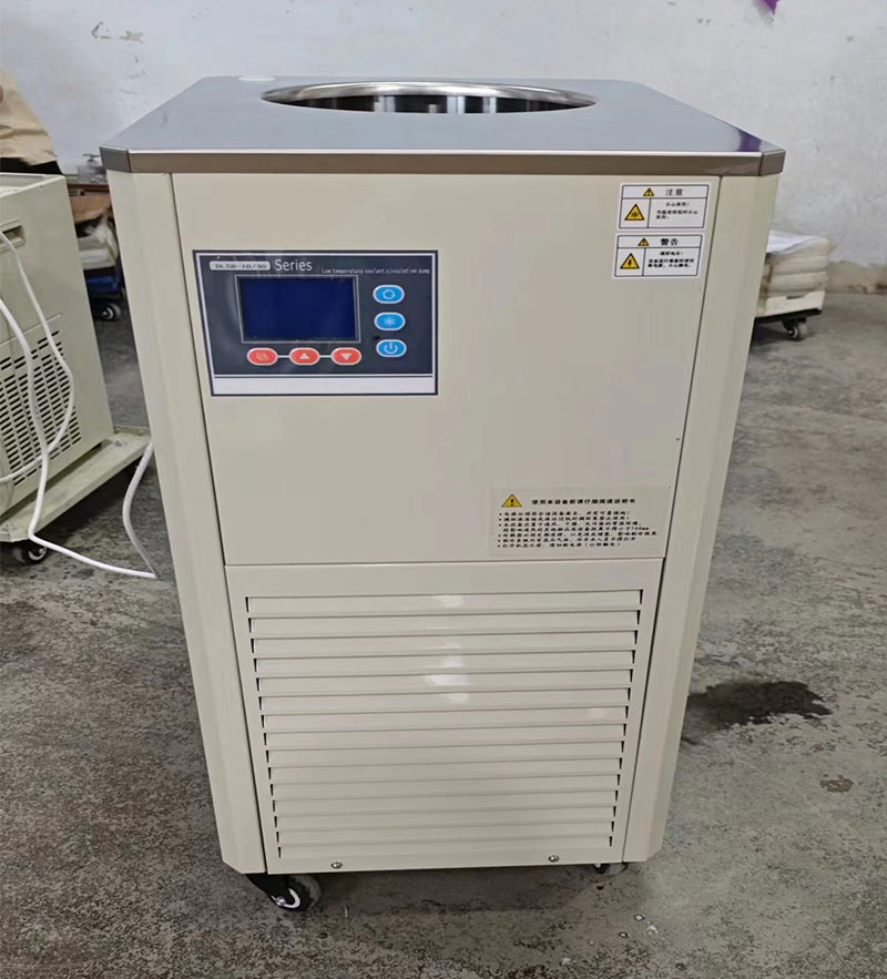 鞏義賽歐儀器低溫冷卻液循環(huán)泵發(fā)貨現場